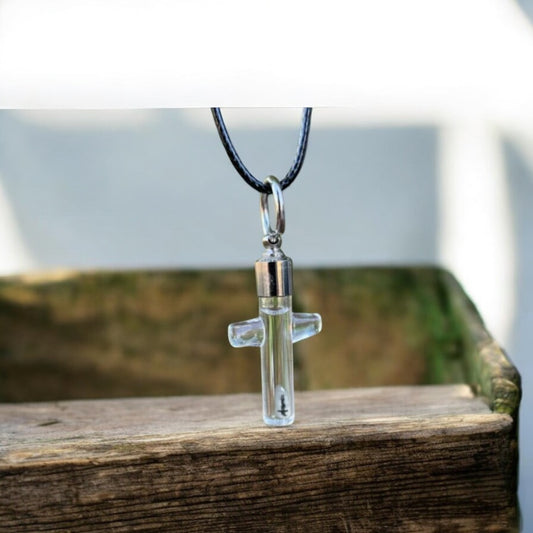 Collar de cruz cristiana o llavero escribiendo en arroz joyería única hecha a mano