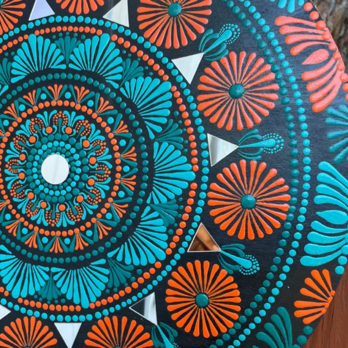 Mandala con espejos Dot Art Naranja Mar Verde y Azul Colores Pintura acrílica hecha a mano