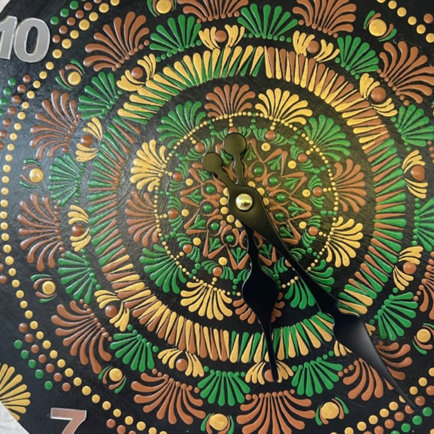 Reloj de pared con intrincado trabajo de puntos, arte de Mandala, pintura acrílica hecha a mano, decoración para el hogar y la Oficina