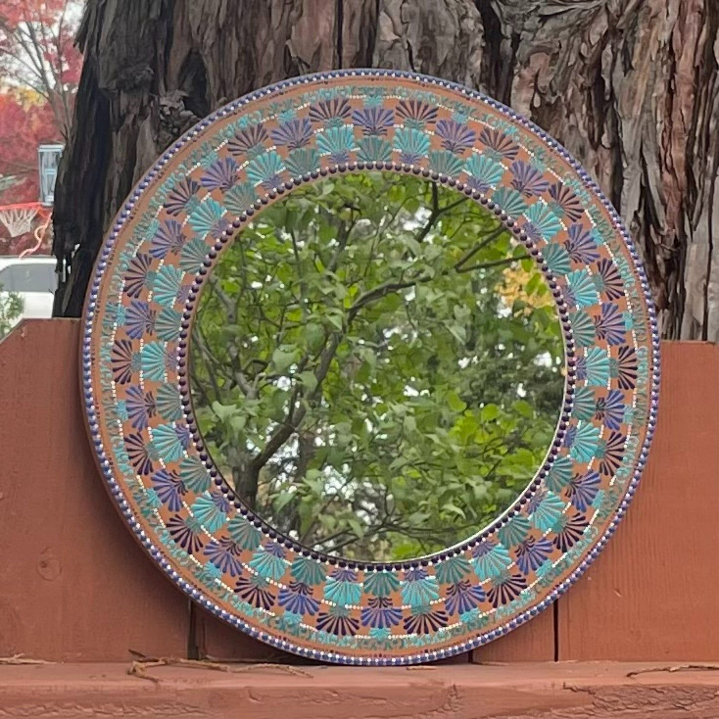 Espejo de pared Dot Art Mandala con tonos azules con pintura acrílica blanca hecha a mano decoración artística de pared