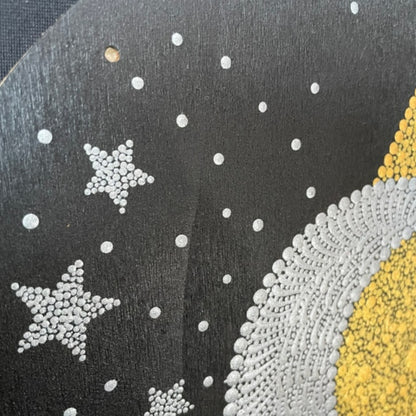 Sun Moon Stars Dot Work Pintura acrílica dorada y plateada Decoración casera hecha a mano