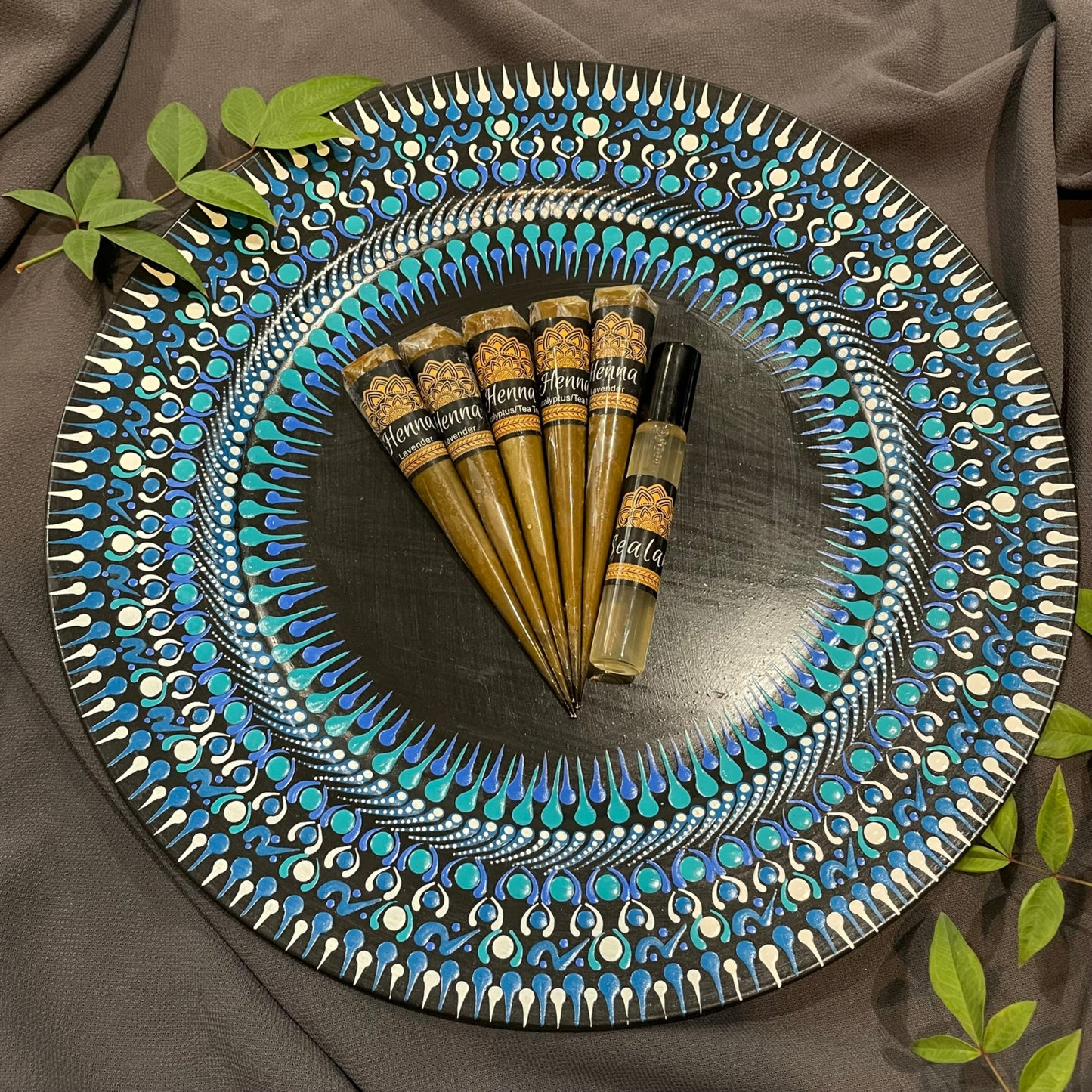 Centro de mesa decorativo con mandala en tonos azules, Henna Mehndi, cargador para eventos