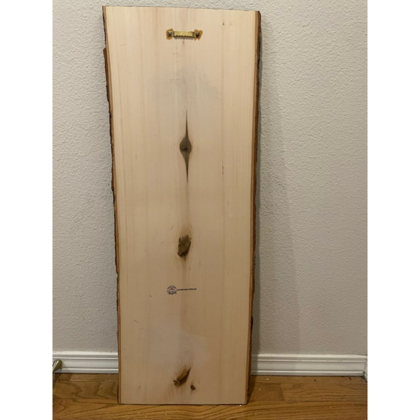 Arte de puntos de pavo real en madera de tilo borde vivo quemado hecho a mano decoración de la pared de la oficina en casa