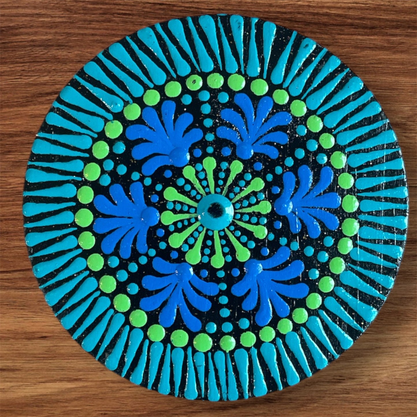 Single Drinks Coasters with Dot Art Designs Sealed for Protection