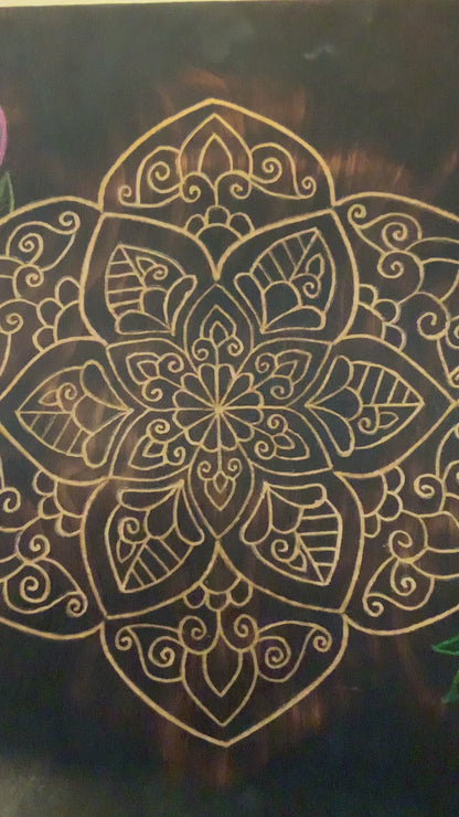 Mandala tallada rosas peonías madera hecha a mano arte de pared quemado