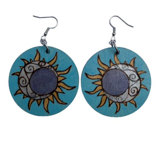Earrings with Sun and Moon Design Lightweight Round Shape