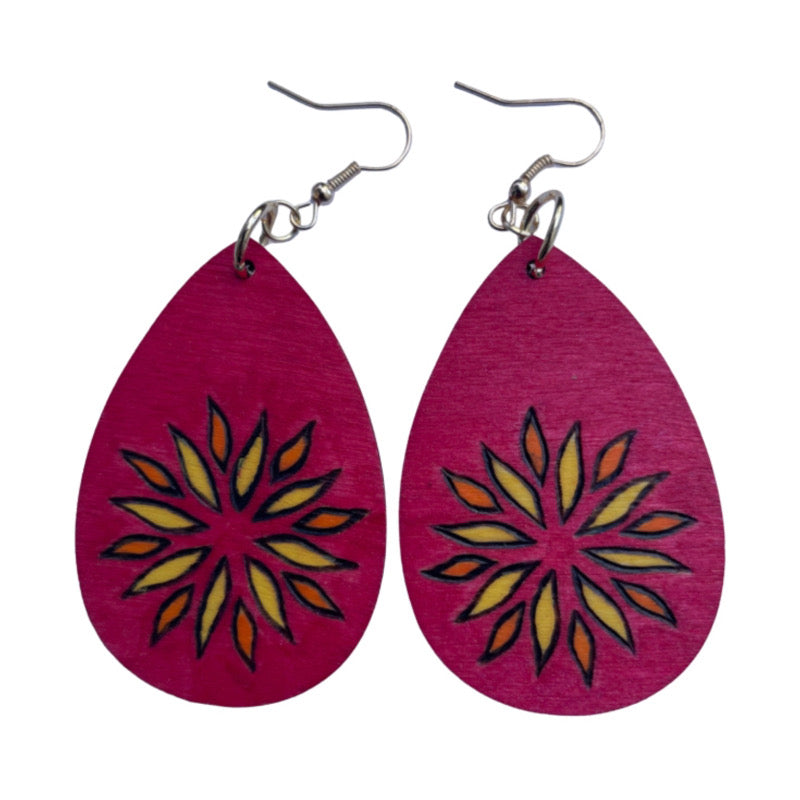 Pendientes de flores amarillas rojas hechos a mano madera quemada y pintada moda lágrima ligera