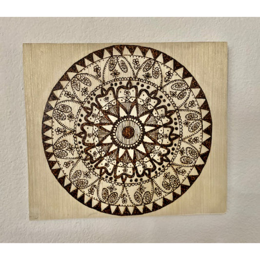 Arte de pared quemado en madera hecho a mano con mandala