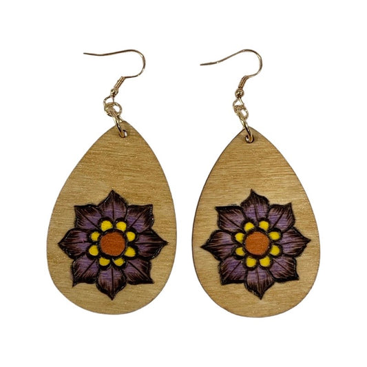 Pendientes de flores Púrpura Hecho a mano Madera quemada y pintada Moda Lágrima ligera